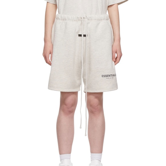 SOLD….NWOT Essentials Fear of God Shorts (off-white) Unisex Size S - Picture 6 of 10
